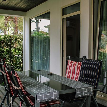Ivy Lalzi Bay Beach House Durres Exterior photo